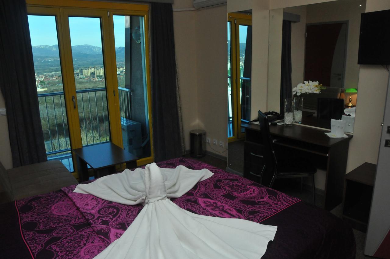 Hotel Vidikovac Ni Exterior foto